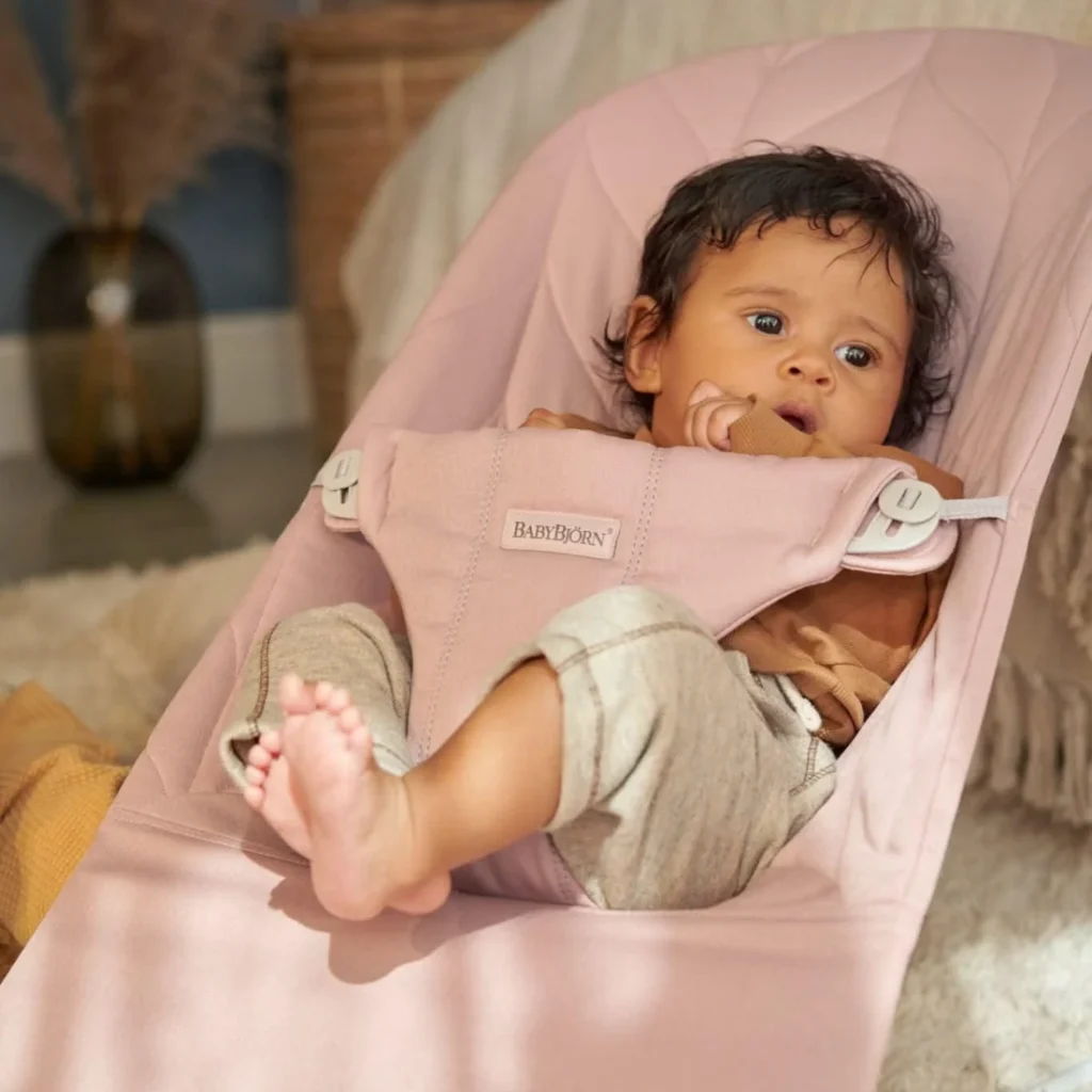 BabyBjorn BLISS šūpuļkrēsls mazuļiem 0-13kg krāsa DUSTY PINK, COTTON Petal Quilt