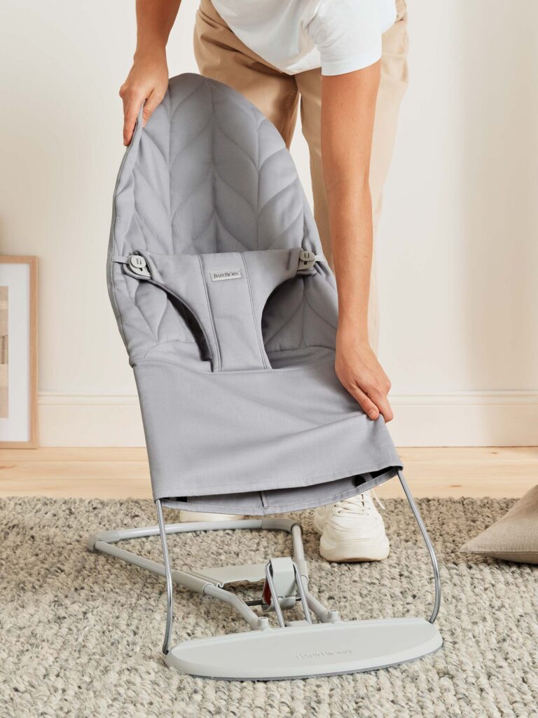 BabyBjorn Bouncer BLISS sēžamās daļas pārvalks krāsa Light Grey, Wowen Petal quilt