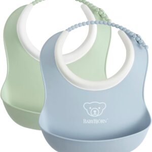 BabyBjorn SMALL BIB 2gb. priekšautiņš krāsa POWDER GREEN/POWDER BLUE