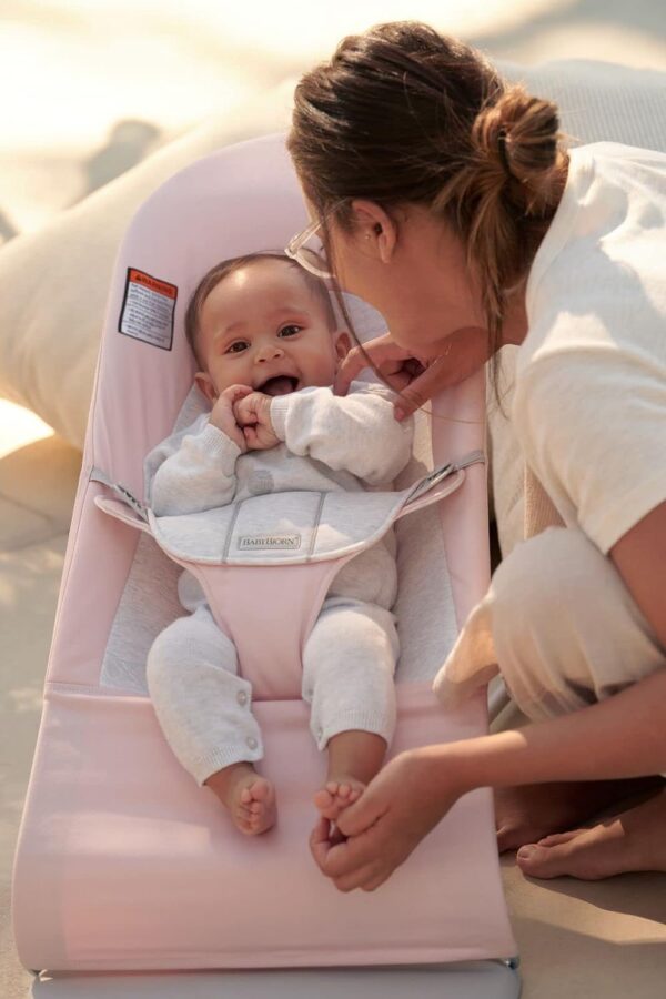 Autokreslini.lv | Babysitter Balance Soft šūpuļkrēsls mazuļiem krāsa Light Pink/Grey Woven Jersey bilde #7