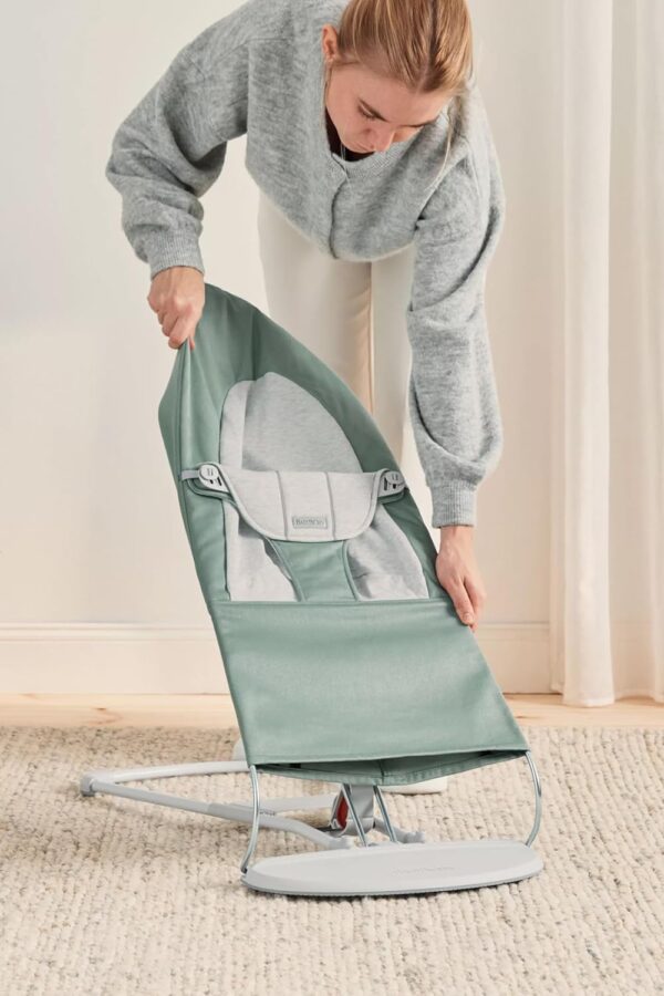 Autokreslini.lv | Babysitter Balance Soft šūpuļkrēsls mazuļiem krāsa Light Sage/Grey, Woven Jersey bilde #11