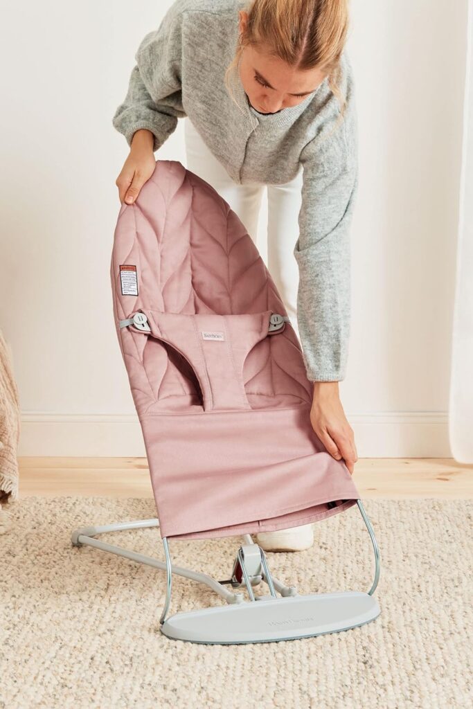 BabyBjorn BLISS šūpuļkrēsls mazuļiem 0-13kg krāsa DUSTY PINK, COTTON Petal Quilt