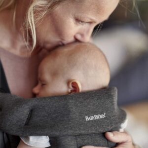 BabyBjorn MINI ergosoma mazuļiem 0-12mēn. krāsa Charcoal Grey 3D Jersey