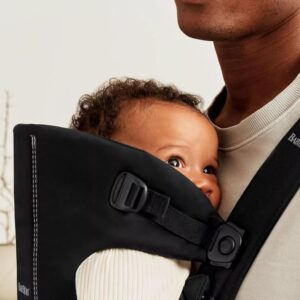 BabyBjorn MINI egosoma mazuļiem 0-12mēn. krāsa Black Woven