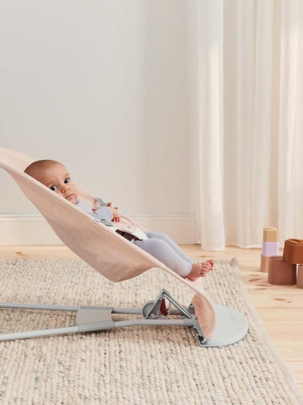 Autokreslini.lv | Babysitter Balance Soft šūpuļkrēsls mazuļiem krāsa Pearly Pink/White, MESH bilde #7