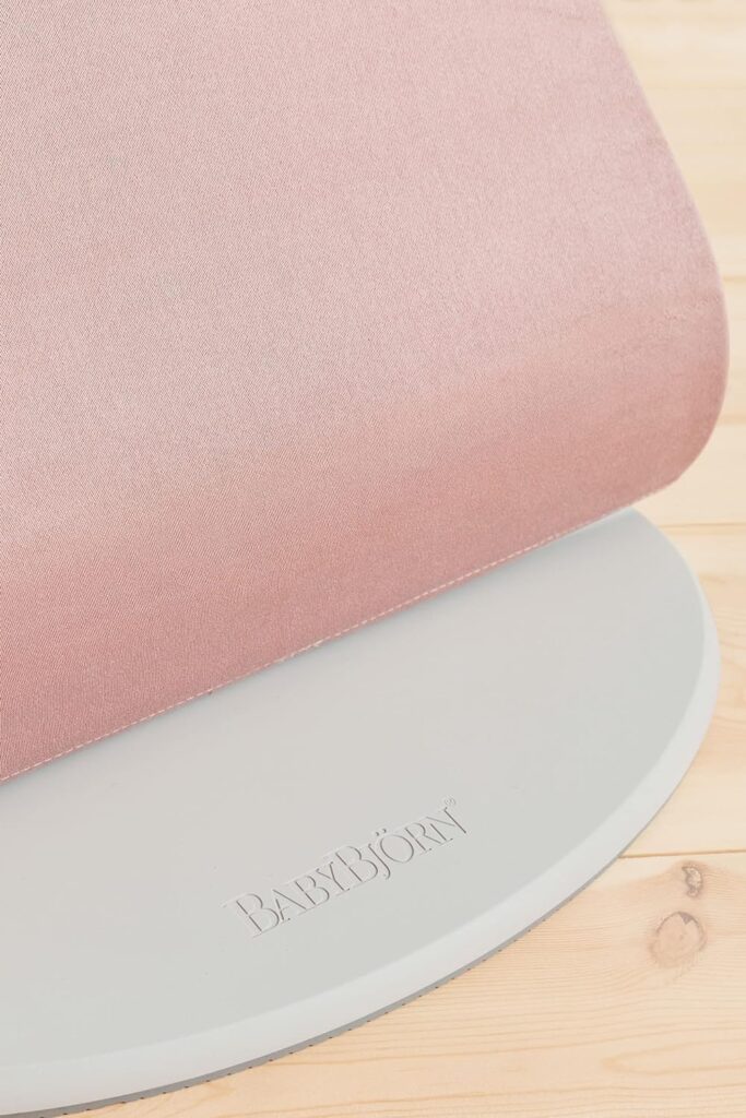 BabyBjorn BLISS šūpuļkrēsls mazuļiem 0-13kg krāsa DUSTY PINK, COTTON Petal Quilt