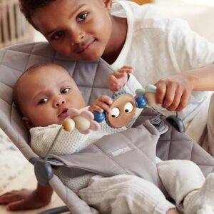 BabyBjorn Wooden Toy For Bouncer koka rotaļlieta šūpuļkrēsliņam Googly Eyes Pastels