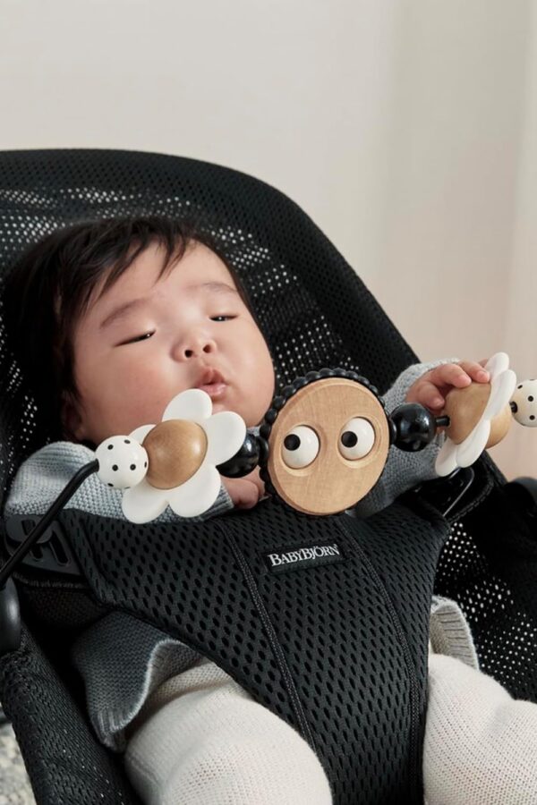 Autokreslini.lv | koka rotaļlieta šūpuļkrēsliņam Googly Eyes Black&White bilde #7