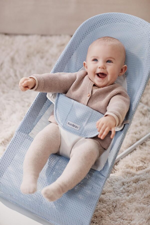 Autokreslini.lv | Babysitter Balance Soft šūpuļkrēsls mazuļiem krāsa SKY BLUE/WHITE MESH bilde #5