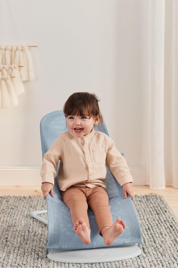 Autokreslini.lv | Babysitter Balance Soft šūpuļkrēsls mazuļiem krāsa SKY BLUE/WHITE MESH bilde #11