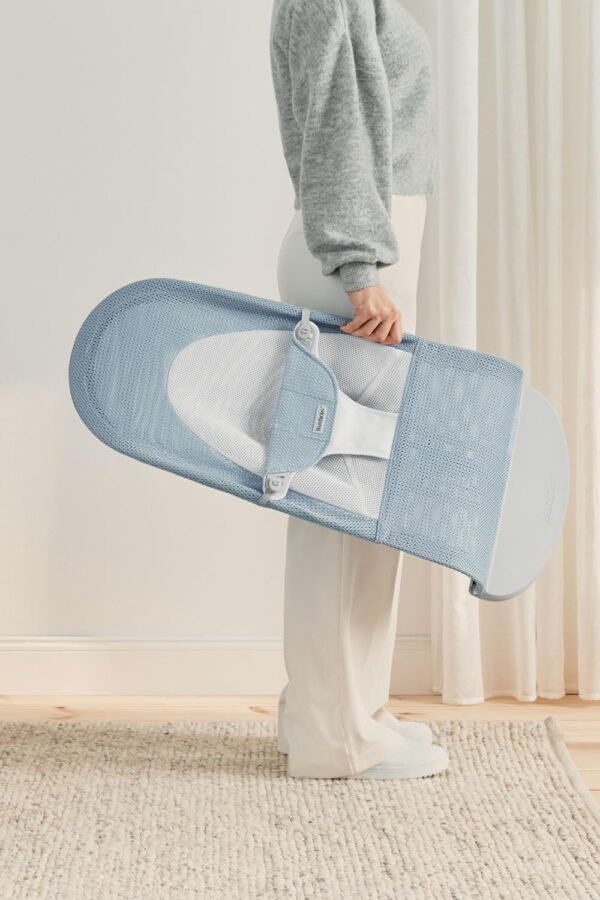 Autokreslini.lv | Babysitter Balance Soft šūpuļkrēsls mazuļiem krāsa SKY BLUE/WHITE MESH bilde #15