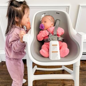 4Moms Connect barošanas krēsliņš krāsa White+ ēšanas trauku komplekts
