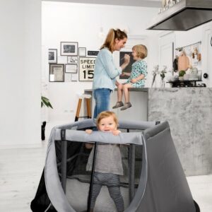 AeroMoov Travel Cot ceļojumu gultiņa