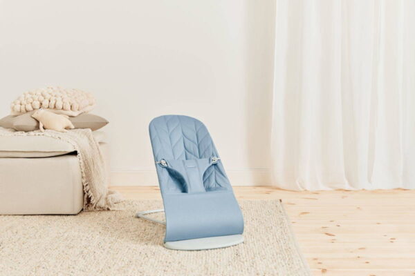 Autokreslini.lv | Balance Bliss mazuļu šūpuļkrēsls krāsa BLUE, COTTON Petal Quilt bilde #7