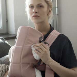 BabyBjorn MINI ergosoma mazuļiem 0-12mēn. krāsa Dusty Pink Woven
