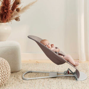 BabyBjorn BLISS šūpuļkrēsls mazuļiem 0-13kg krāsa SAND GREY, COTTON Petal Quilt