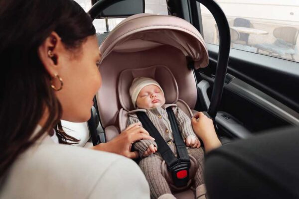 Autokreslini.lv | Baby Safe PRO autokrēsliņš 40-85cm krāsa Carbon Black/ Style bilde #15