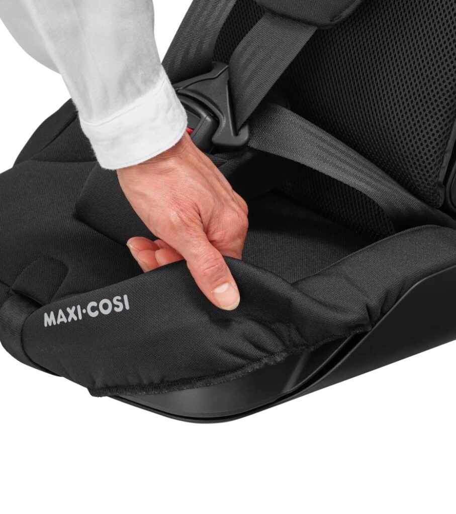 Maxi Cosi Nomad Plus2 salokāms autokrēsliņš bērniem 76-105cm krāsa Authentic Black
