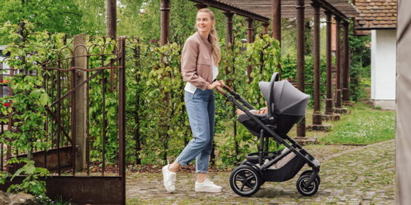 Autokreslini.lv | Baby Safe Core mazuļu autokrēsliņš 40-83cm krāsa Frost Grey bilde #31