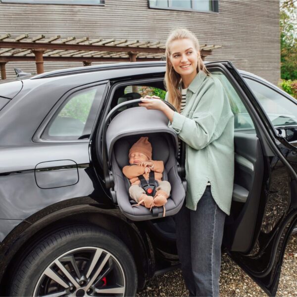 Autokreslini.lv | Baby Safe Core mazuļu autokrēsliņš 40-83cm krāsa Frost Grey bilde #17