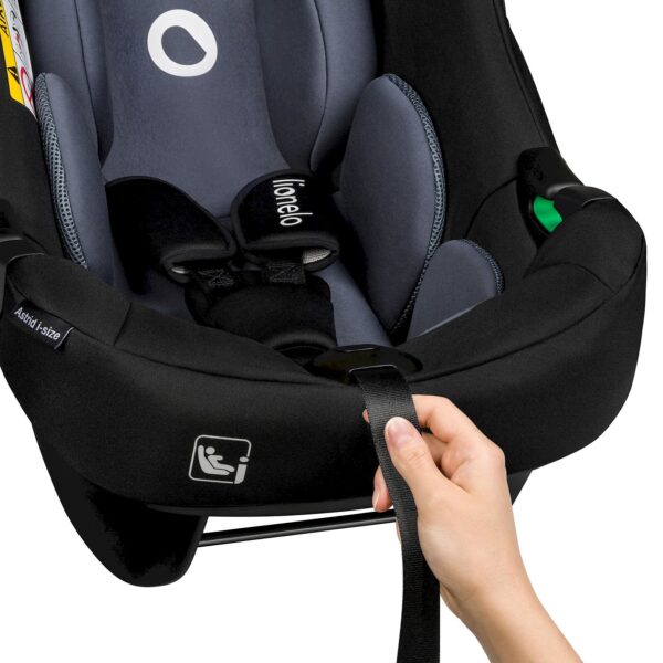 Autokreslini.lv | Astrid i-Size autokrēsliņš 40-87cm krāsa Black Grey + Astrid Isofix bāze bilde #11