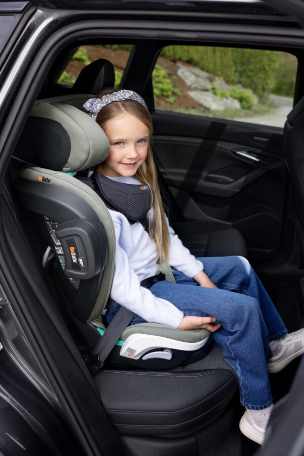 Autokreslini.lv | Izi Flex Fix 2 autokrēsliņš 100-150cm krāsa Fresh Black Cab bilde #19