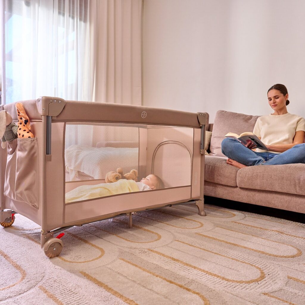 Lionelo ELLEN bērnu ceļojumu gulta krāsa BEIGE SAND