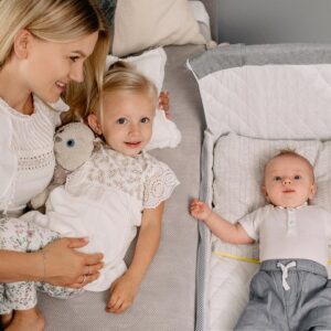 Lionelo THEO ceļojumu gulta krāsa DARK GREY