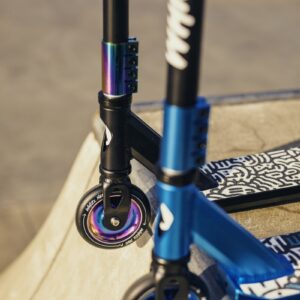 Lionelo WHIZZ skrejritenis krāsa BLACK CARBON YELLOW