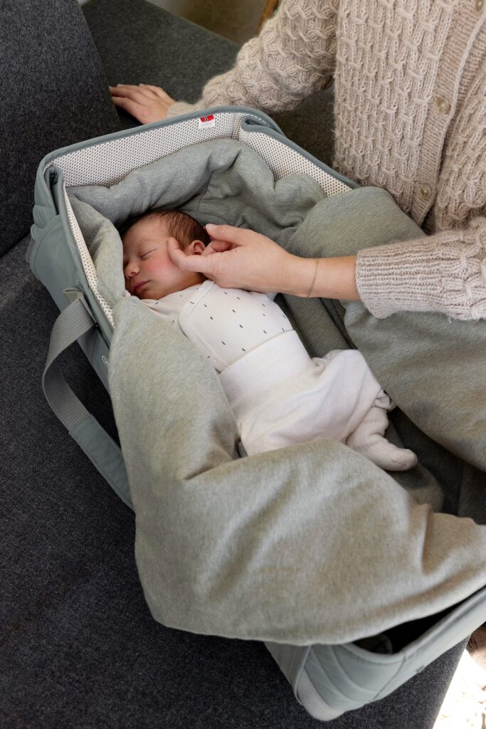 Voksi Wool Wrap mazuļu ietinamā vilnas sedziņa krāsa Meadow Green
