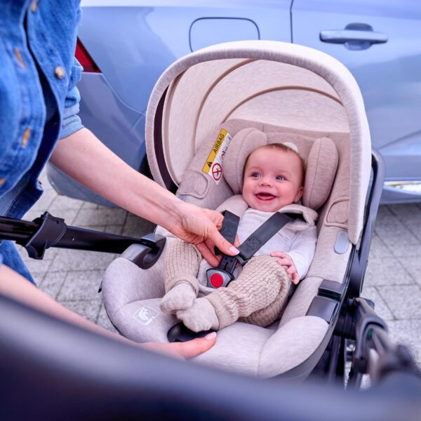 Autokreslini.lv | Moxie i-Size autokrēsliņš 40-87cm krāsa Black Carbon + rotējoša Isofix bāze bilde #37