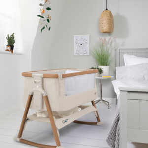 Tutti Bambini CoZee Air mazuļu gultiņa krāsa Scandinavian Walnut/Ecru