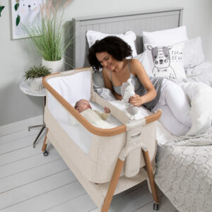 Tutti Bambini CoZee Air mazuļu gultiņa krāsa Scandinavian Walnut/Ecru