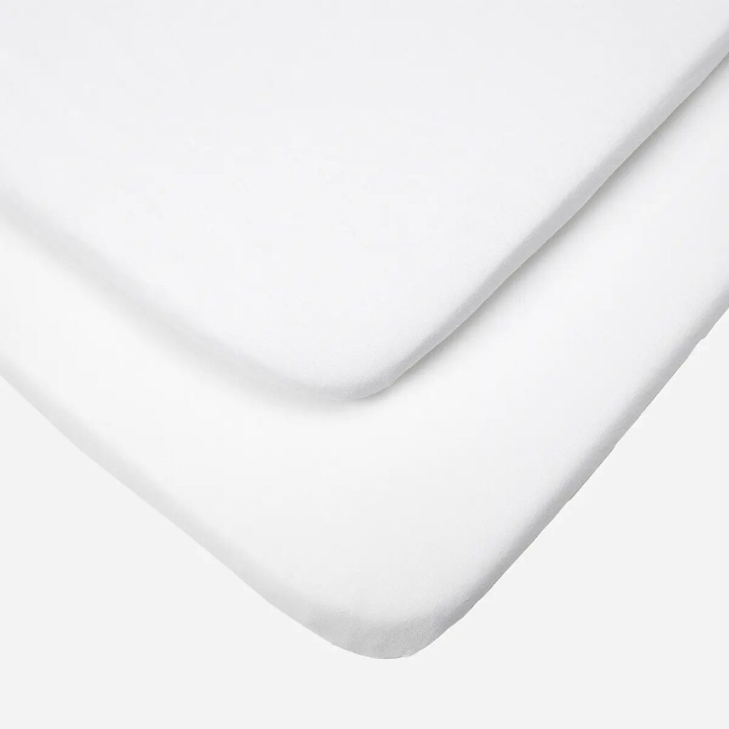 Tutti Bambini CoZee Essentials bērnu gultiņas palagi ar gumiju 2 gab. krāsa White