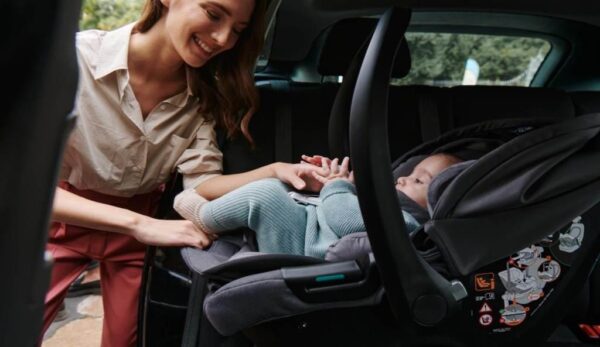 Autokreslini.lv | Darwin Infant 40-75cm autokrēsliņš mazuļiem krāsa Magnet Grey bilde #11