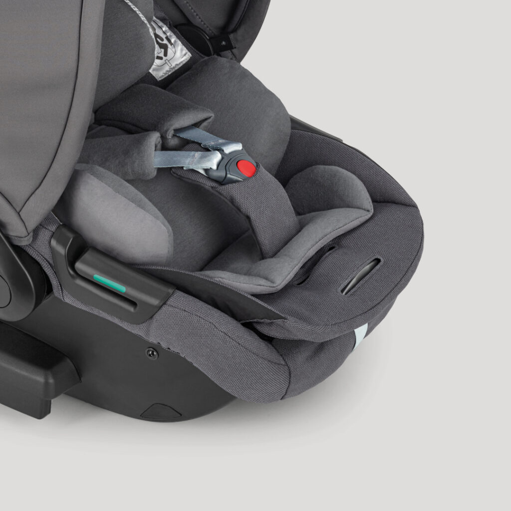 Inglesina Darwin Infant 40-75cm Recline autokrēsliņš mazuļiem ar regulējamu slīpumu