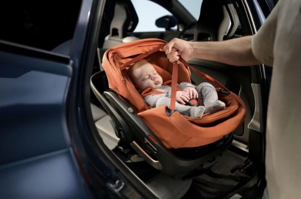 Maxi Cosi Coral Slide Pro autokrēsliņš mazuļiem 45-87cm