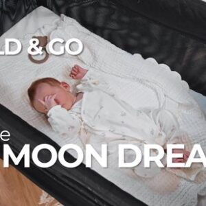 Kinderkraft MOON Dream bērnu ceļojumu gultiņa ar 2 līmeņiem
