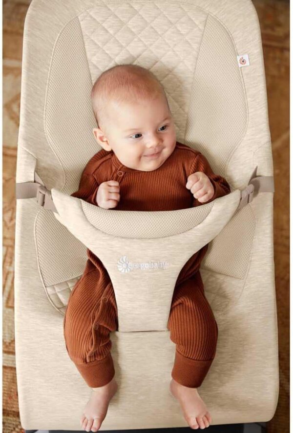 ERGOBABY Evolve Knit 3in1 šūpuļkrēsls mazuļiem krāsa Cream
