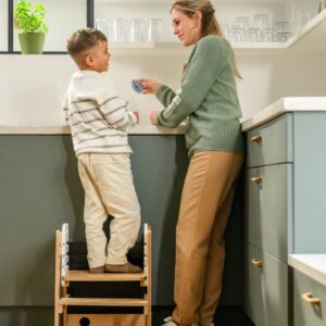 Maxi Cosi TOUCAN 3in1 Learning Tower mācību tornis un galdiņš bērniem krāsa NAT