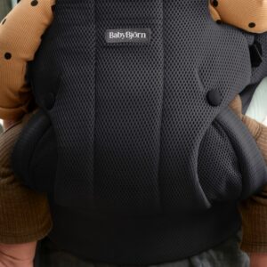BabyBjorn HOLD ergosoma mazuļiem 0-18mēn. krāsa Black Airy Mesh