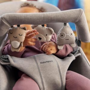 BabyBjorn Toy for Bouncer mīkstā rotaļlieta šūpuļkrēslam krāsa Soft Friends Neutral