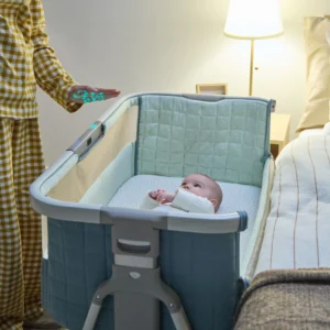 Tutti Bambini CoZee SENSE mazuļu gultiņa ar vadības paneli krāsa Whitewash-Kelp