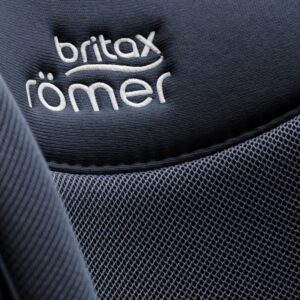 Britax Romer SAFEFIX autokrēsliņš bērniem 100-150cm krāsa Night Blue, Style