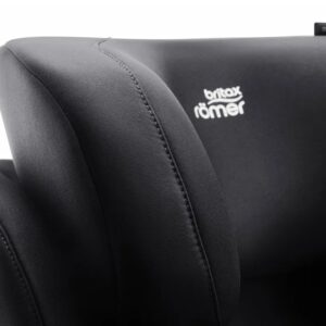 Britax Romer SAFEFIX autokrēsliņš bērniem 100-150cm krāsa Deep Black, Classic