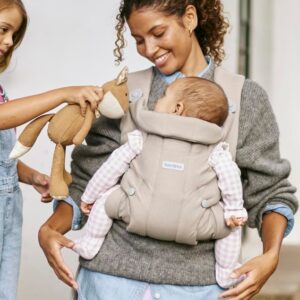 BabyBjorn HOLD ergosoma mazuļiem 0-18mēn. krāsa Sand Grey Brushed Woven