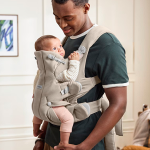 BabyBjorn HOLD ergosoma mazuļiem 0-18mēn. krāsa Sand Grey Brushed Woven