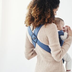 BabyBjorn MINI ergosoma mazuļiem 0-12mēn. krāsa Indigo Blue Woven
