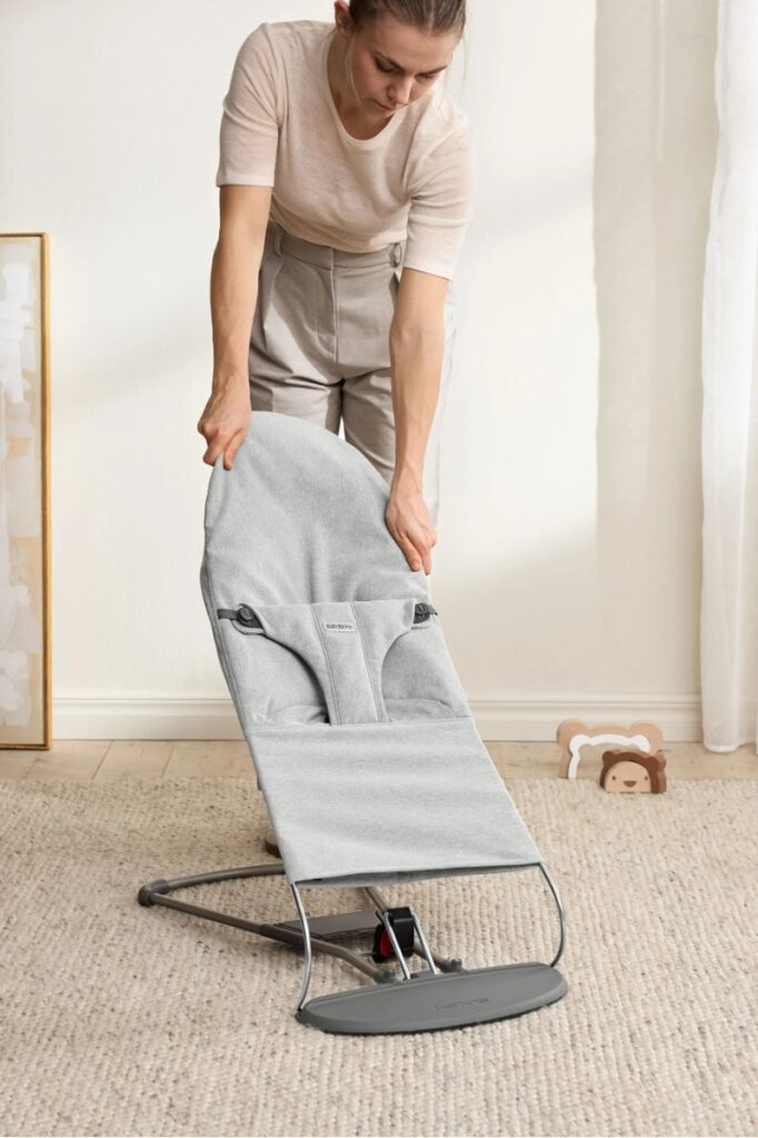 BabyBjorn BLISS šūpuļkrēsls mazuļiem 0-13kg krāsa Light Grey Melange Woven