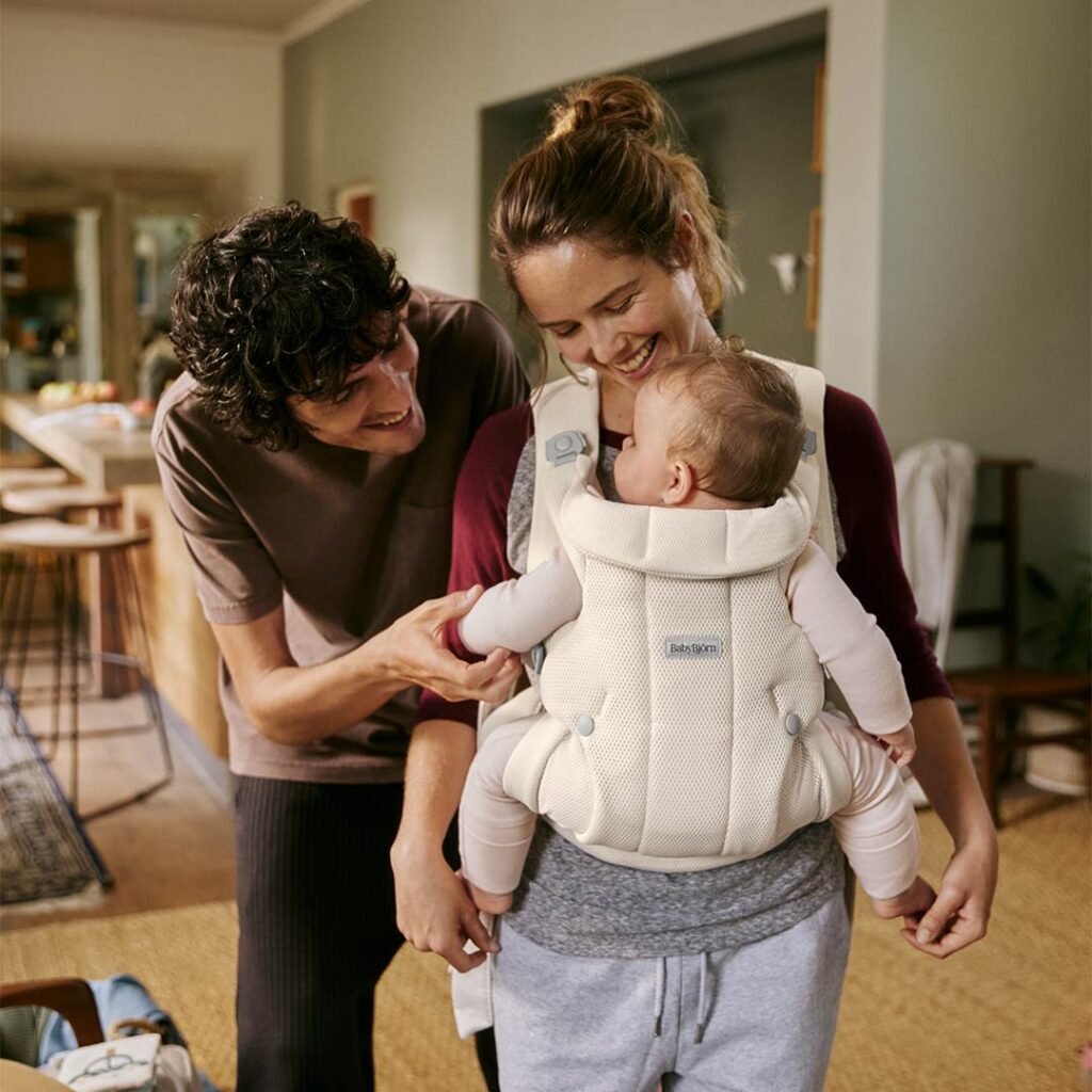BabyBjorn HOLD ergosoma mazuļiem 0-18mēn. krāsa Cream Airy Mesh